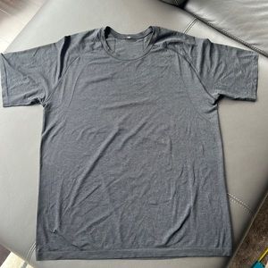 Lululemon men’s metal vent tech short sleeve XXL dark grey